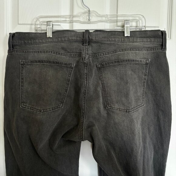 Old Navy WOW Boyfriend Jeans Sz 16 Short Mid Rise Washed Black Denim - Picture 4 of 7